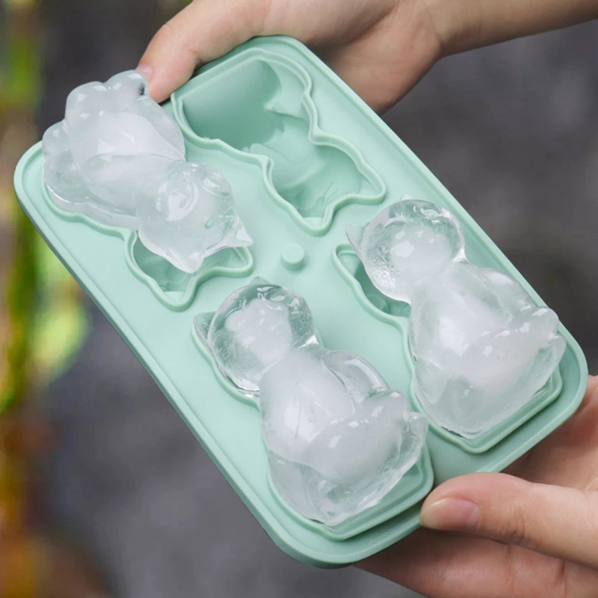 🧊"Four Freezing Felines"🙀 - Impresionantes moldes de silicona para cubitos de hielo🍹🍸