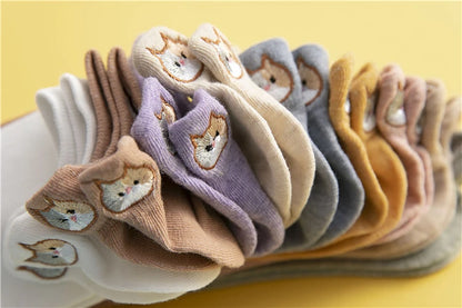 🧦"Sneaker Kitties" - This cuteness will blow your SOCKS off!☀️ - 4 pairs of sneaker socks with kitty embroidery😽
